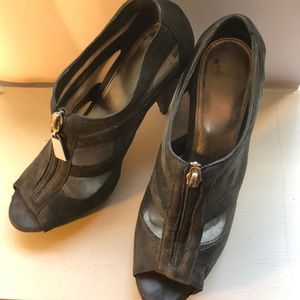 Black topshop open toe mesh and suede heel sz 8.5